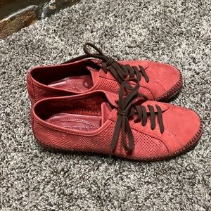 The FLEXX red perforated lace up flats, size 6